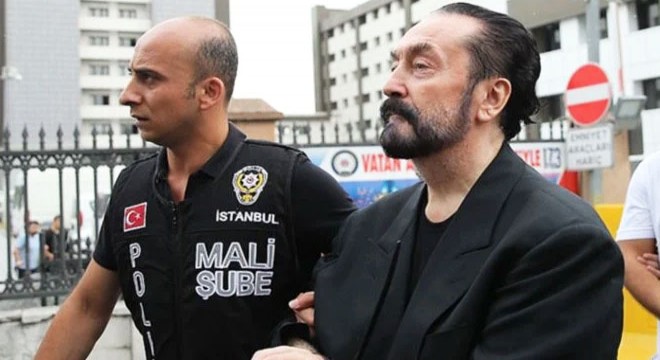 Adnan Oktar'ın avukatlarına operasyon