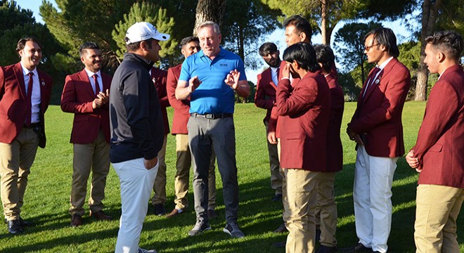 Afgan golfçüler Türkiye'de turnuvaya katılıp, eğitim aldı