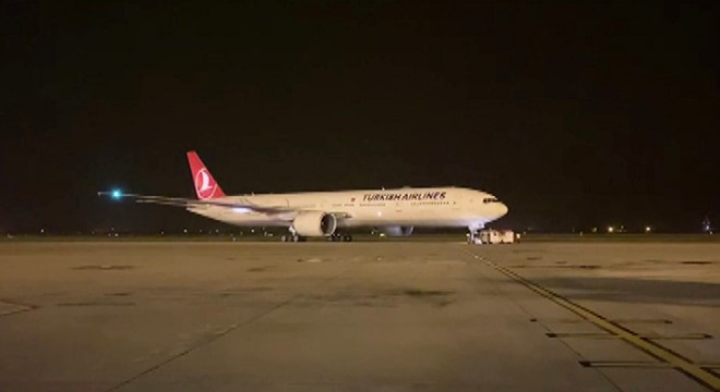 Afganistan'dan tahliye edilen 271 yolcu daha Türkiye'ye getirildi