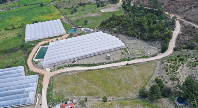 Ahatlı’da 5 kilometrelik yol çalışması