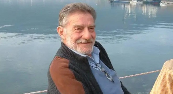Ahmet Mekin e şok:  Başımız sağ olsun  paylaşımı ortalığı karıştırdı