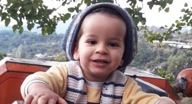 Ailesi serada çalışırken su dolu çukura düşen minik Arif, boğuldu