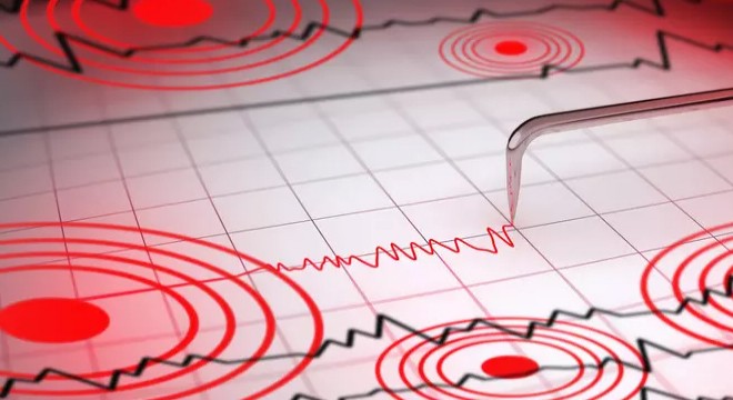 Akdeniz de deprem: Antalya da hissedildi