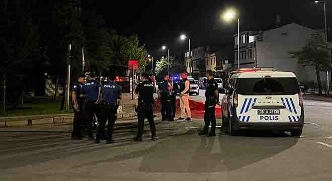 Akrabalar arasında bıçaklı kavga: 1 yaralı