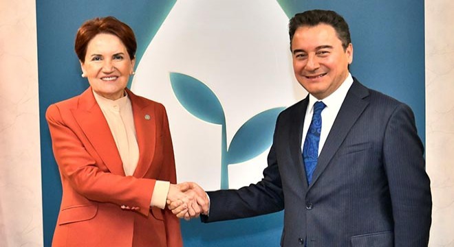 Akşener, Babacan ı ziyaret etti