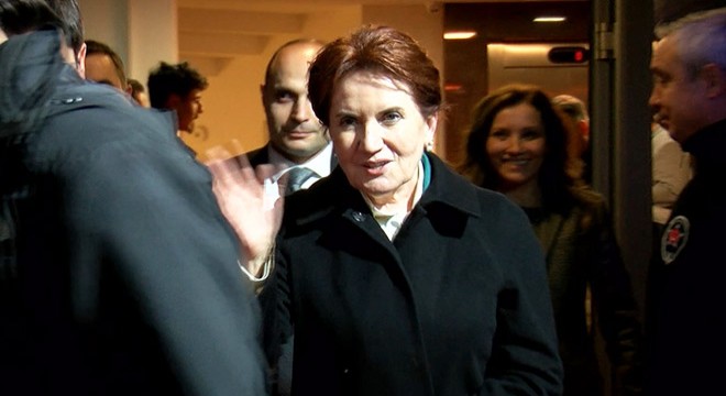 Akşener, Başkanlık Divanı nı topladı