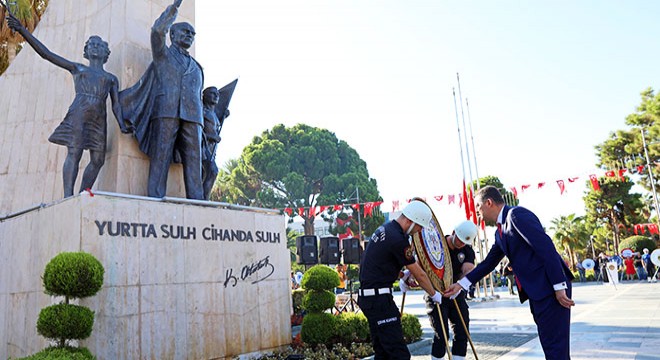 Alanya'da Zafer Bayramı coşkuyla kutlandı