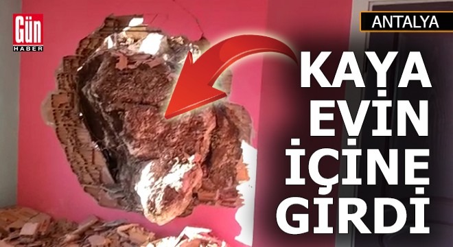 Alanya’da heyelanın kopardığı dev kaya, evin içine girdi