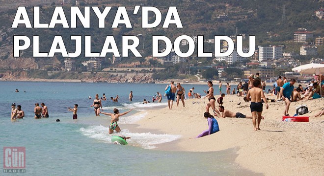 Alanya'da plajlar doldu