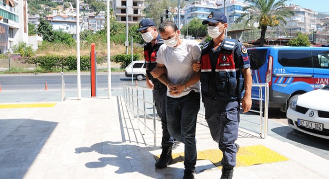 Alanya'da seraya uyuşturucu baskını