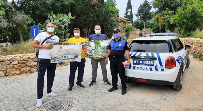 Alanya'da turistlere harita dağıtıldı