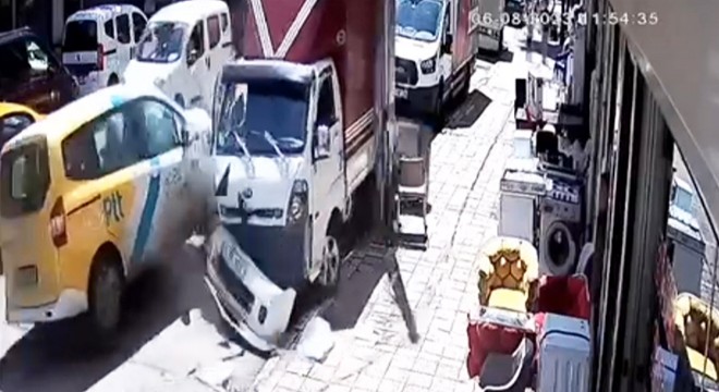 Alkollü sürücü trafiği birbirine kattı