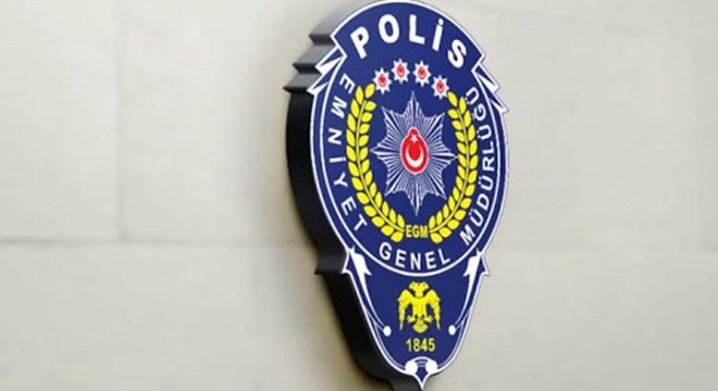 Alkollü olarak sokağa çıktı, polise zor anlar yaşattı