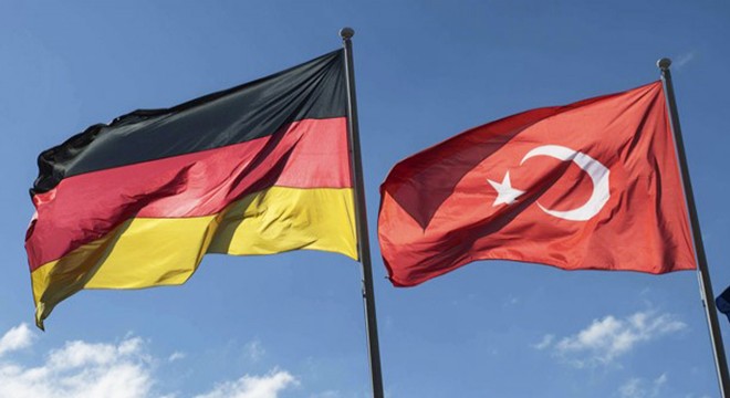 Almanya, Türkiye’ye yönelik seyahat kısıtlamasını kaldırıyor