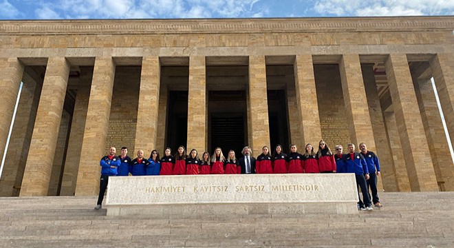 Anıtkabir'i ziyaret ettiler