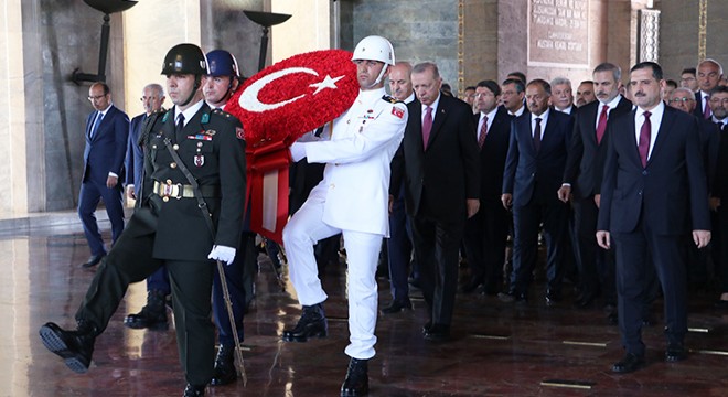 Anıtkabir de  30 Ağustos  töreni