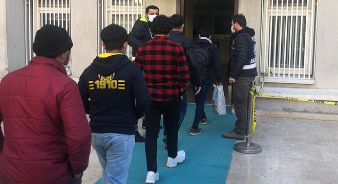 Ankara'da 39 düzensiz göçmen yakalandı