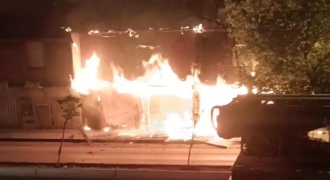 Ankara'da iki katlı binada yangın