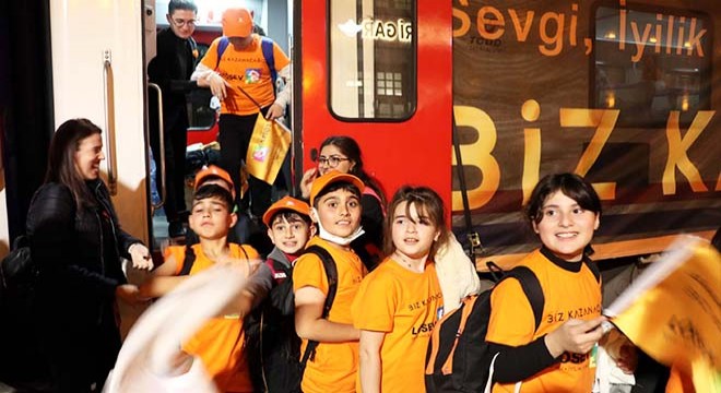 Ankara'dan yola çıkan LÖSEV Sevgi Treni, Kayseri'ye ulaştı