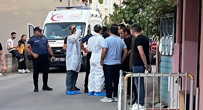 Anne ve 5 yaşındaki kızı evde ölü bulundu