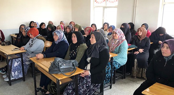 Annelere narkotik eğitimi verildi