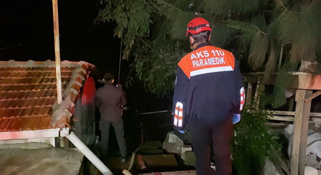 Annesi, eşi ve çocukları evdeyken evi ateşe verdi