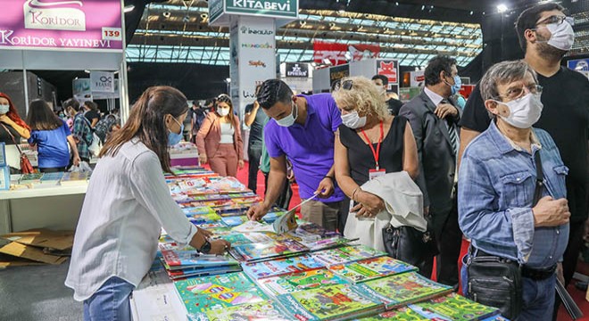 Antalya Kitap Fuarı açıldı