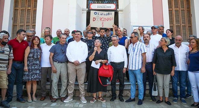 Antalya Lisesi müze binasının tahsisi durduruldu