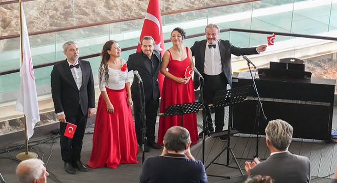 Antalya Nekropol Müzesi'nde coşkulu kutlama