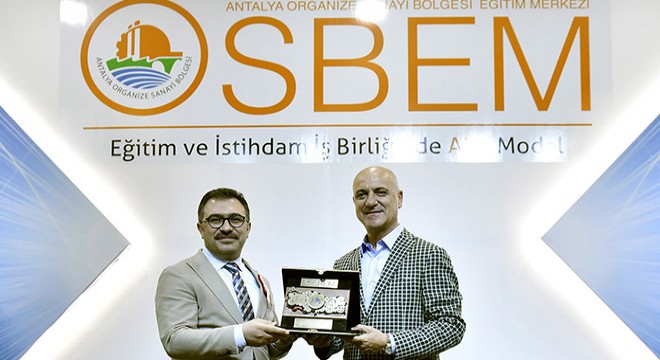 Antalya OSB'den Türkiye'ye örnek eğitim-istihdam projesi