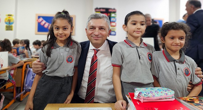 Antalya'da 523 bin 853 öğrenci ders başı yaptı