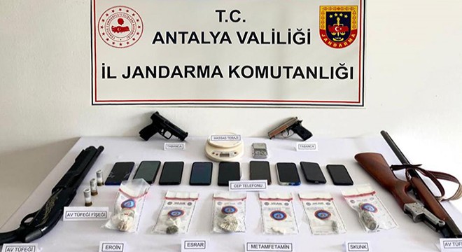 Antalya'da 'Beyaz Kelebek' operasyonu: 17 gözaltı