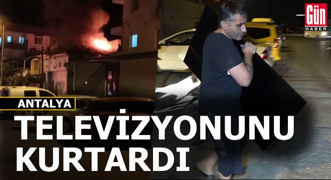 Antalya'da iki katlı evde yangın çıktı