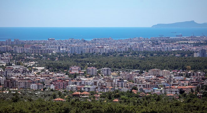 Antalya'da nemsiz havada görüş mesafesi 40 kilometreye çıktı
