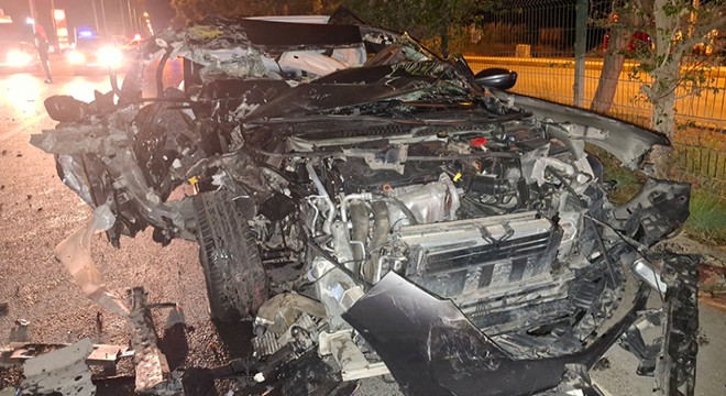 Antalya'da otomobil ile TIR çarpıştı: 1 yaralı