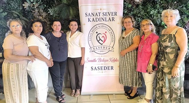 Antalya'da sanatsever kadınlar birleşti