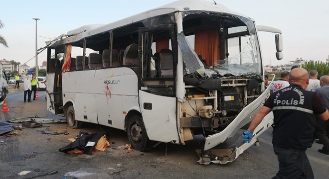 Antalya'da tur kazası; 3 turist can verdi