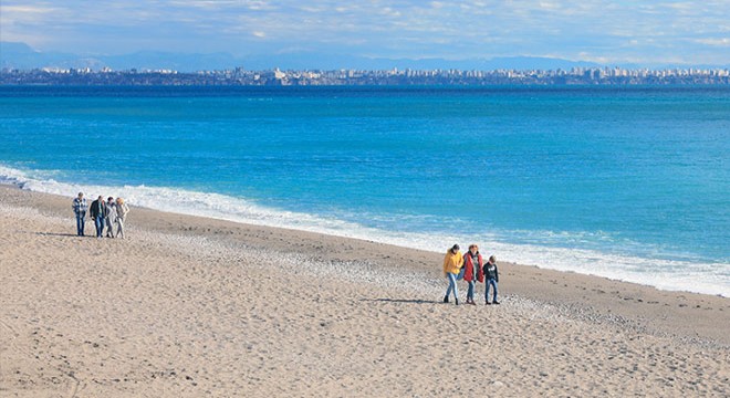Antalya kısıtlamanın son gününde sessiz