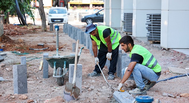 Antalya'nın üç önemli bulvarına estetik dokunuş