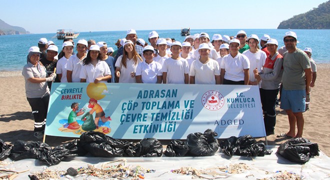 Antalya Adrasan sahilinde çevre temizliği