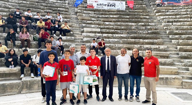 Antalya Aspendos ta satranç tarih ile buluştu