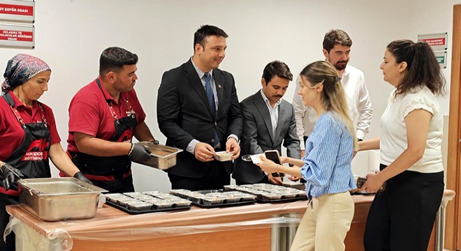 Antalya Gazipaşa Adliyesi’nde aşure ikramı