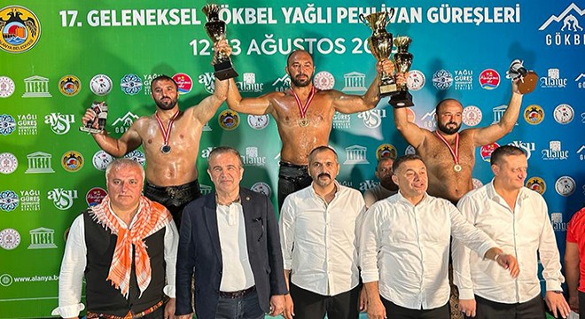 Antalya Gökbel de başpehlivan Ali Gürbüz oldu