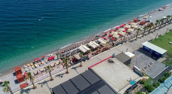 Antalya Konyaaltı Sahili nde kaçak işgallerin yüzde 90 ı kaldırıldı