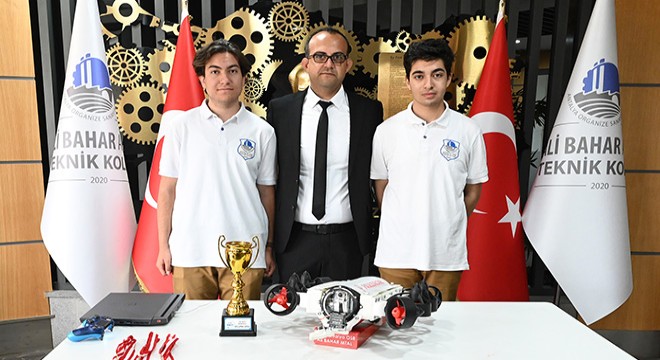 Antalya OSB li öğrencilerden uluslararası başarı