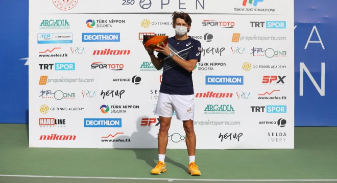 Antalya Open da şampiyon Alex de Minaur