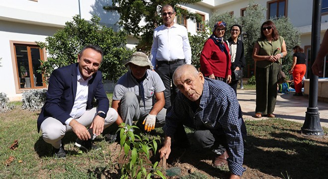 Antalya Şefkat ve Huzurevi nde, Dünya Yaşlılar günü kutlandı
