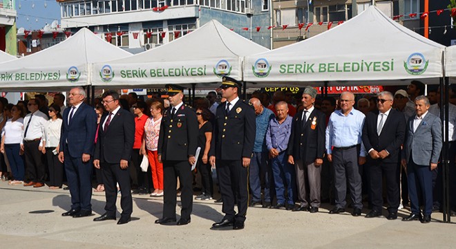 Antalya Serik te Zafer Bayramı kutlandı