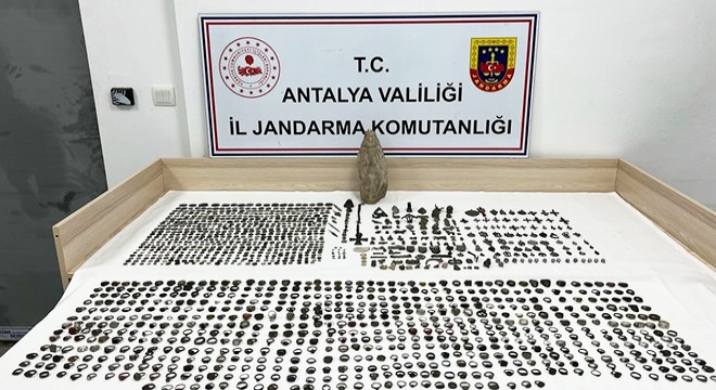 Antalya da 1504 parça tarihi eser ele geçirildi