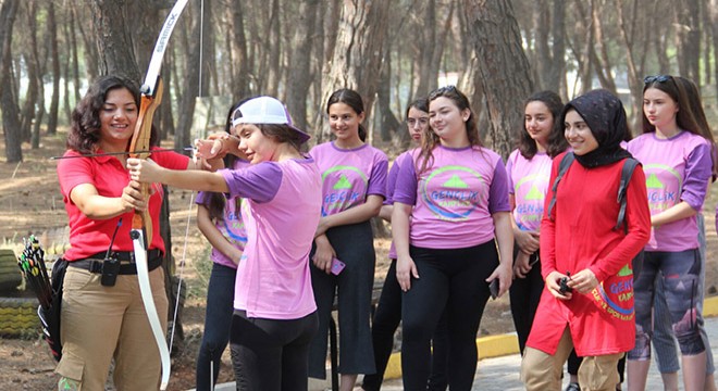 Antalya da 300 bin öğrenci gençlik kamplarında olacak